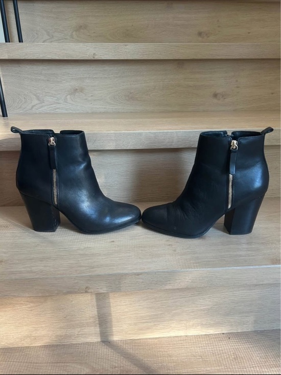 Aldo Shoes - Women’s Black Ankle Boots with Block Heel and gold zipper